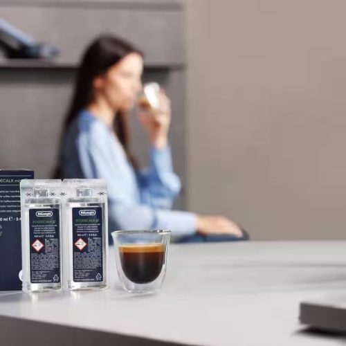 anh thuc te dung dich ve sinh delonghi dlsc200